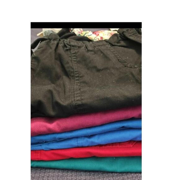 10 piece scrubs lot MEDIUM - Picture 3 of 3